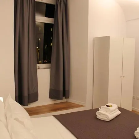 Abagnale Montecitorio 3* Rome
