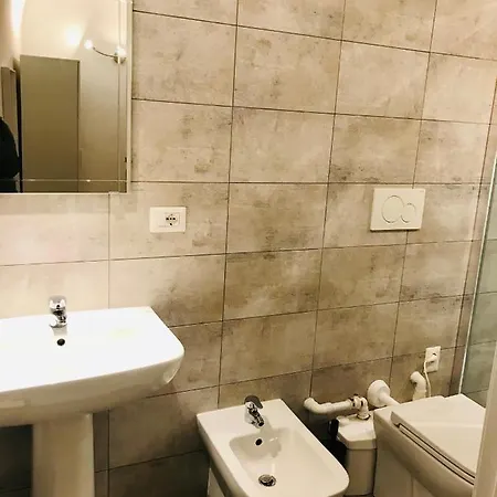 בית הארחה Abagnale Montecitorio 3*