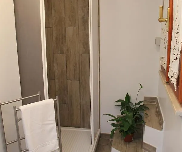 Abagnale Montecitorio 3*