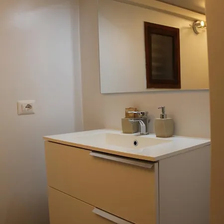 Abagnale Montecitorio Penzion 3*